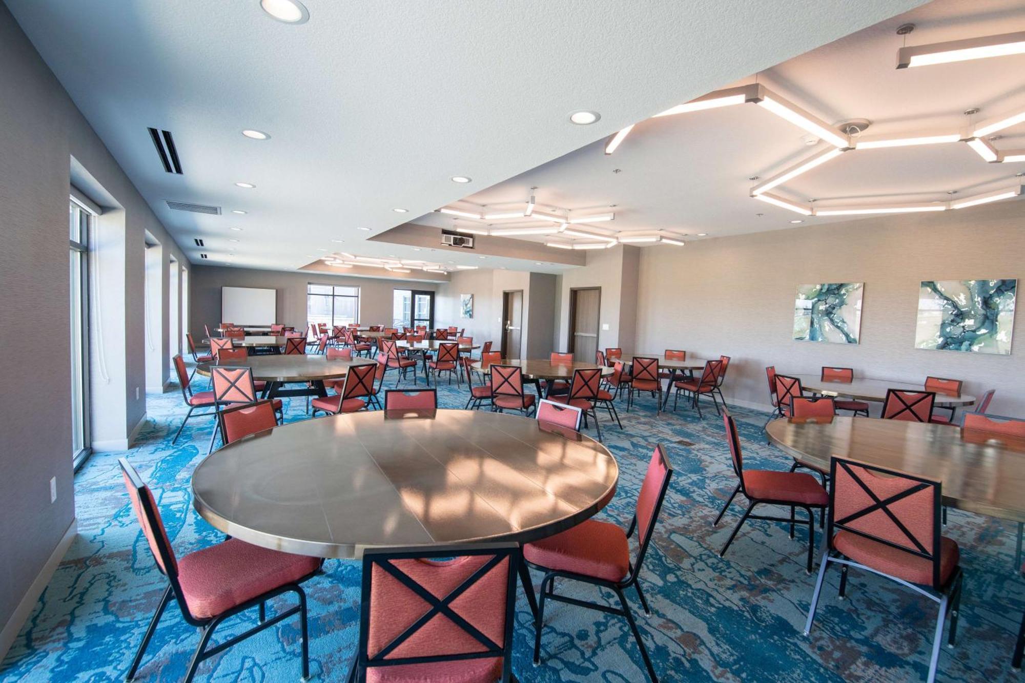 Hilton Garden Inn Des Moines Airport Eksteriør billede