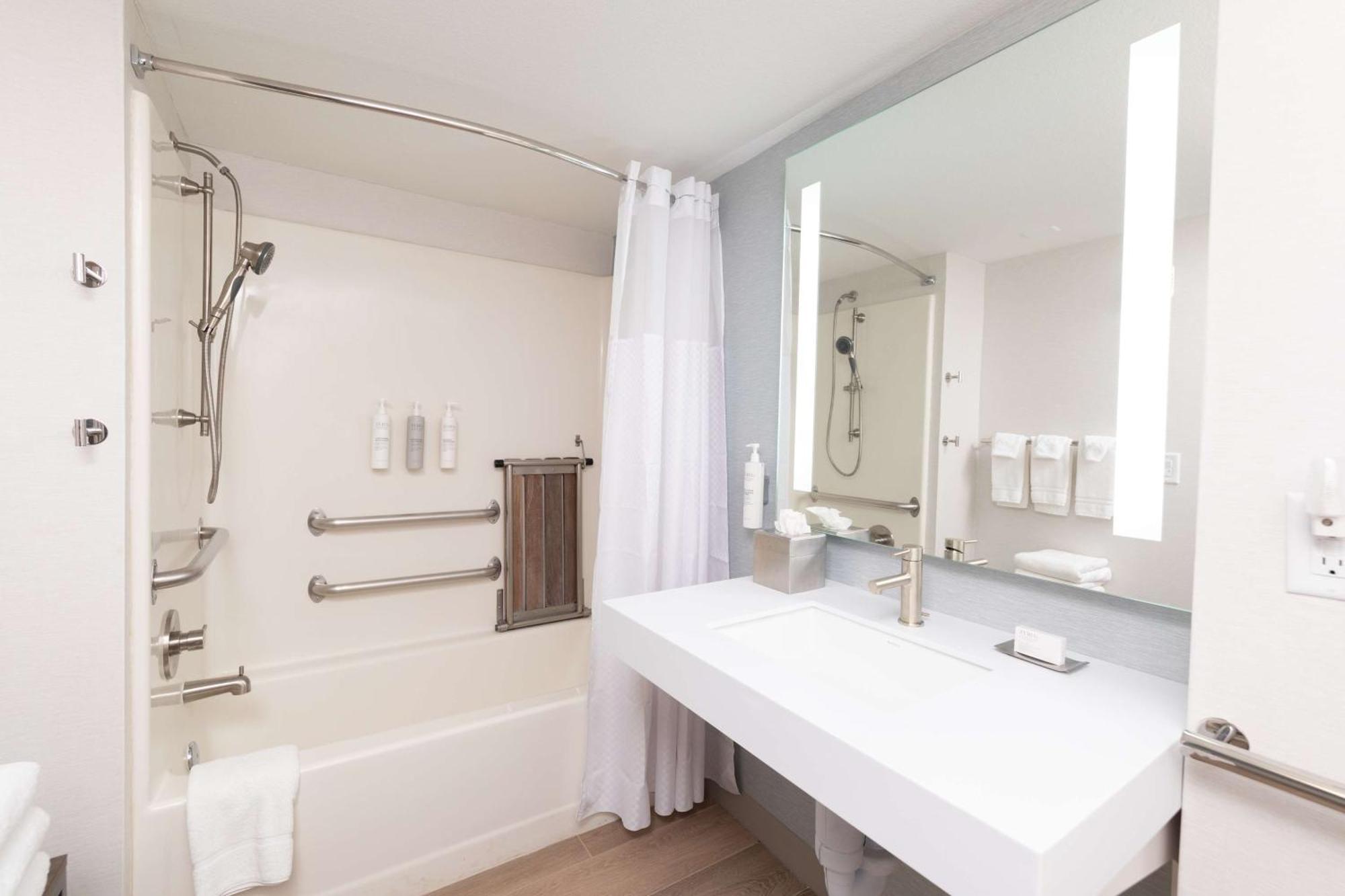 Hilton Garden Inn Des Moines Airport Eksteriør billede