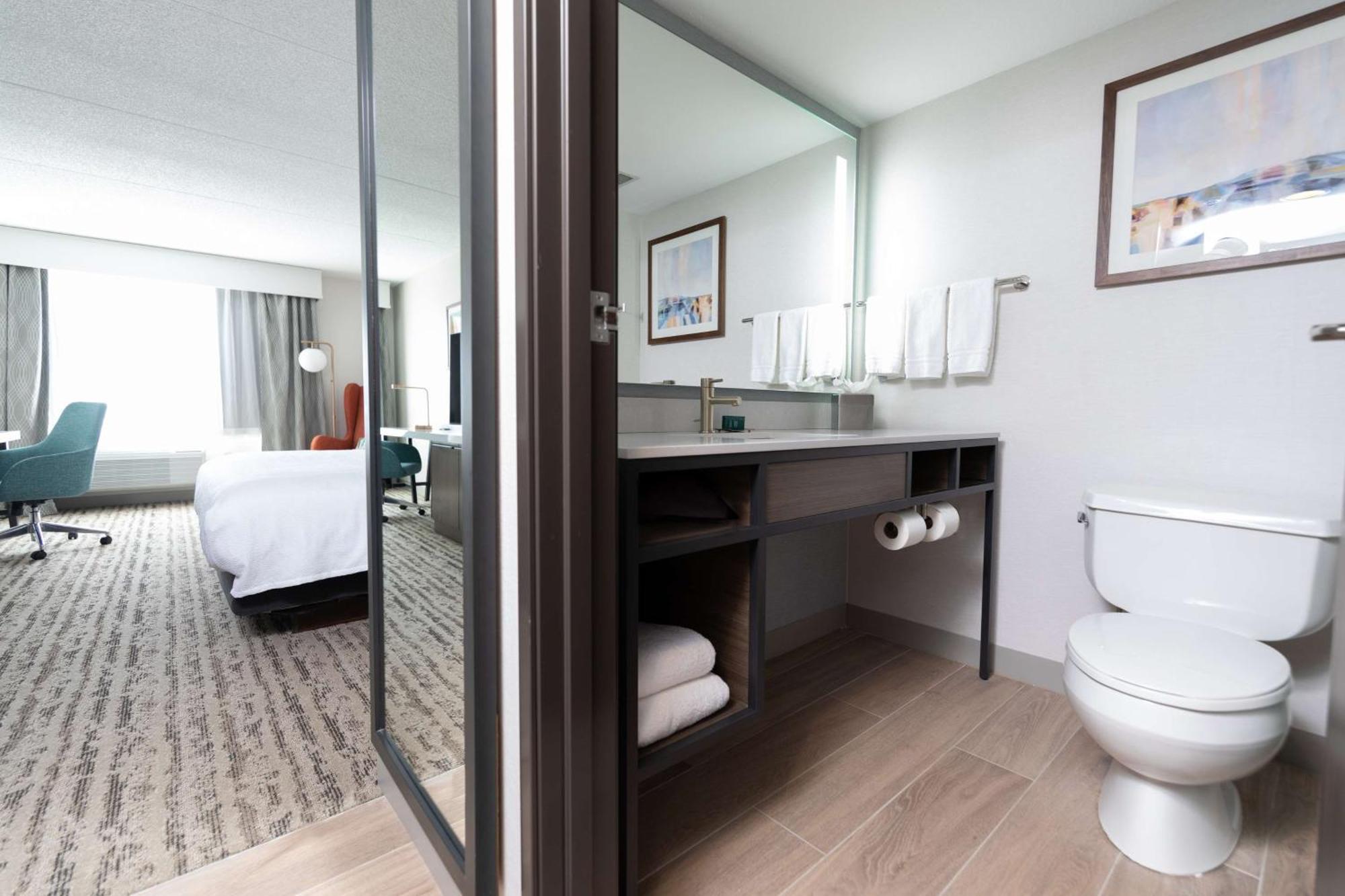 Hilton Garden Inn Des Moines Airport Eksteriør billede